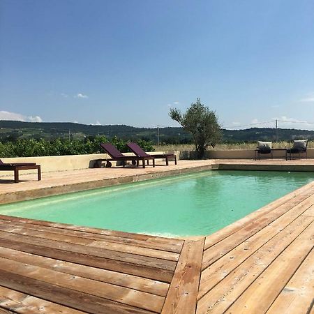 La Datcha Delicatessen Tulette Bagian luar foto